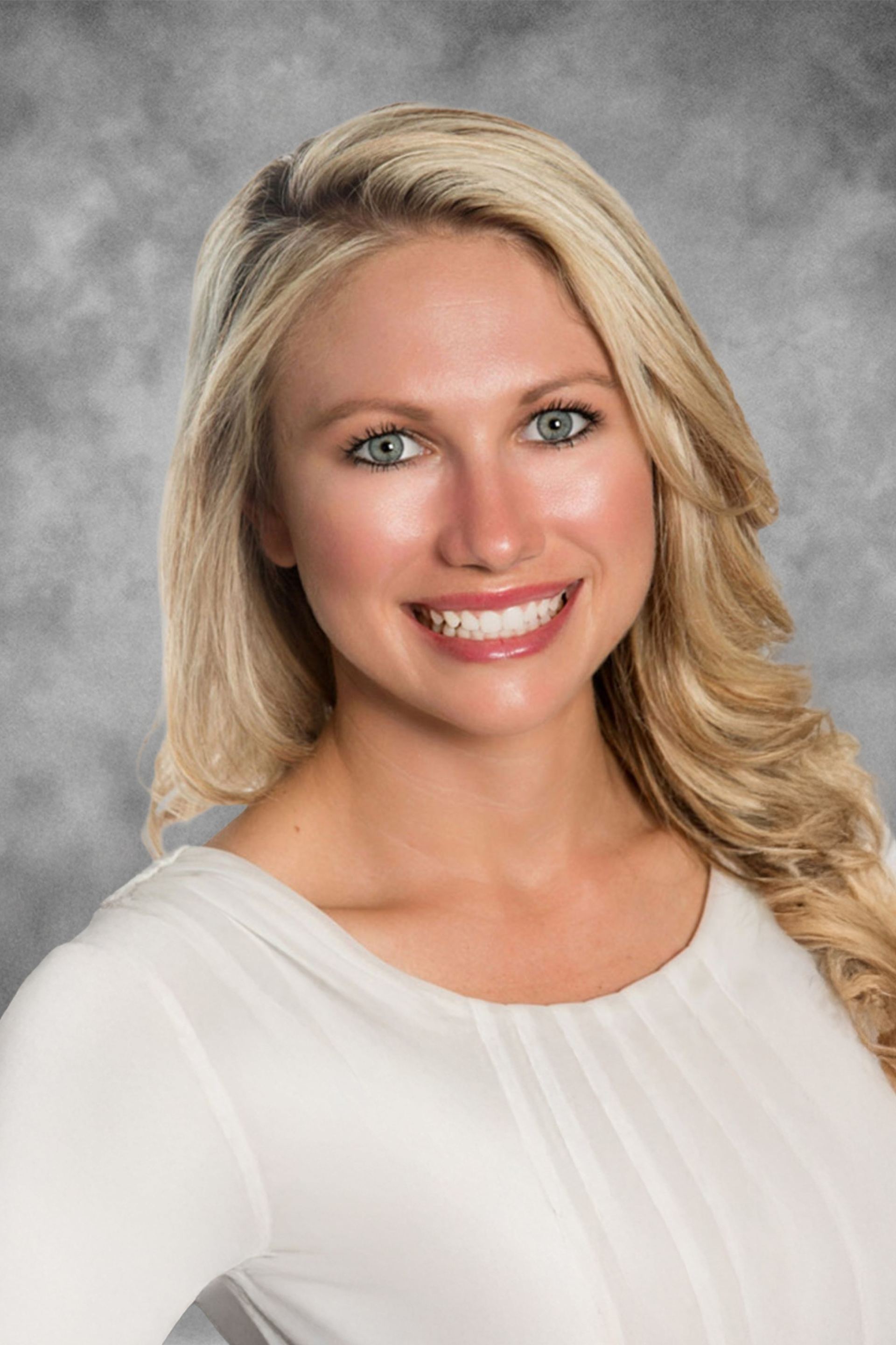 Tessie Gumusaneli, Realtor at Integra Homes and Land in Payson Arizona