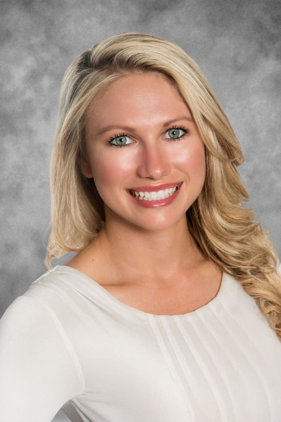 Tessie Gumusaneli, Realtor at Integra Homes and Land in Payson Arizona